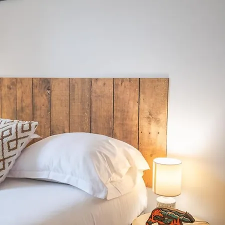 Le Pic-paris Apartment Tours