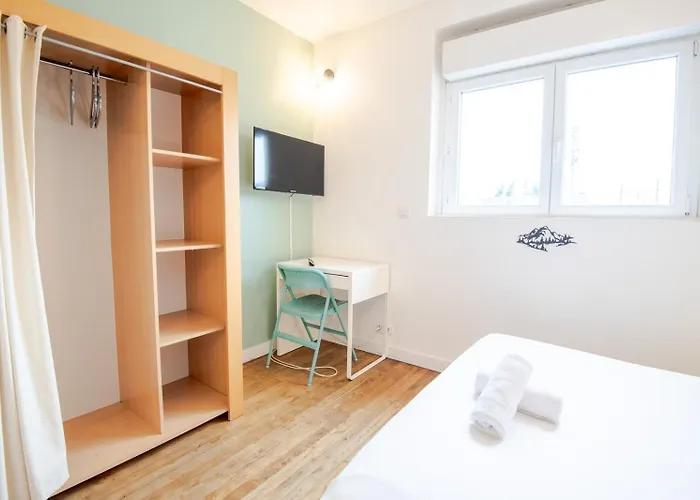 Le Pic-paris Guest house