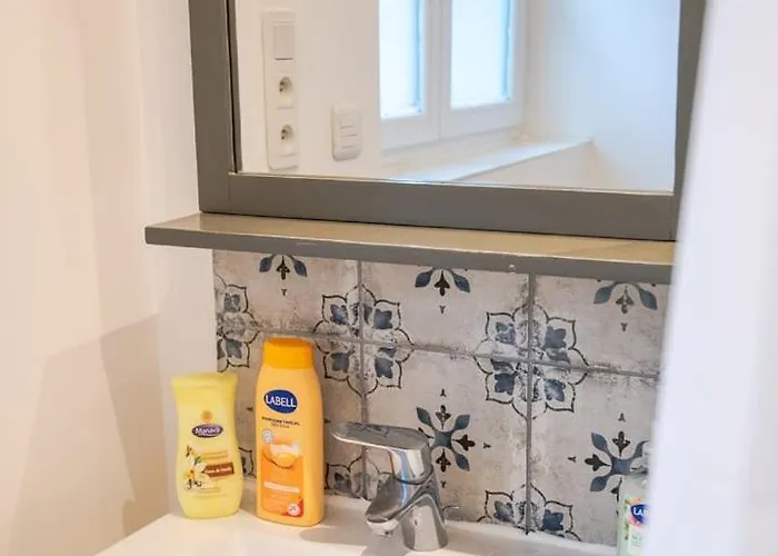 Le Pic-paris Guest house